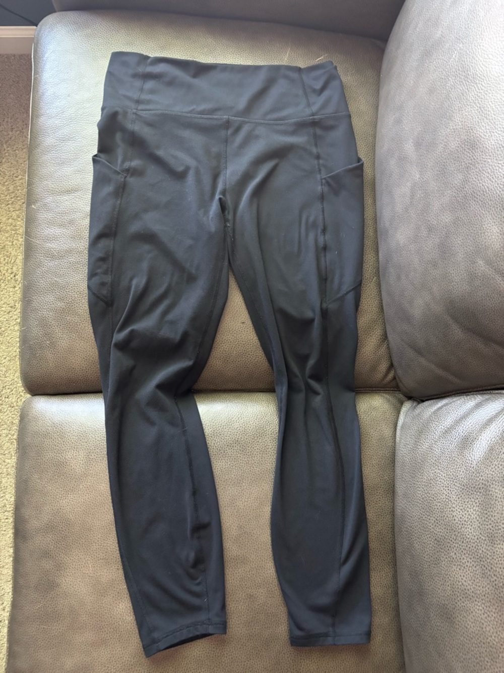 Fabletics Black High-Waist Pocket Leggings women’s medium